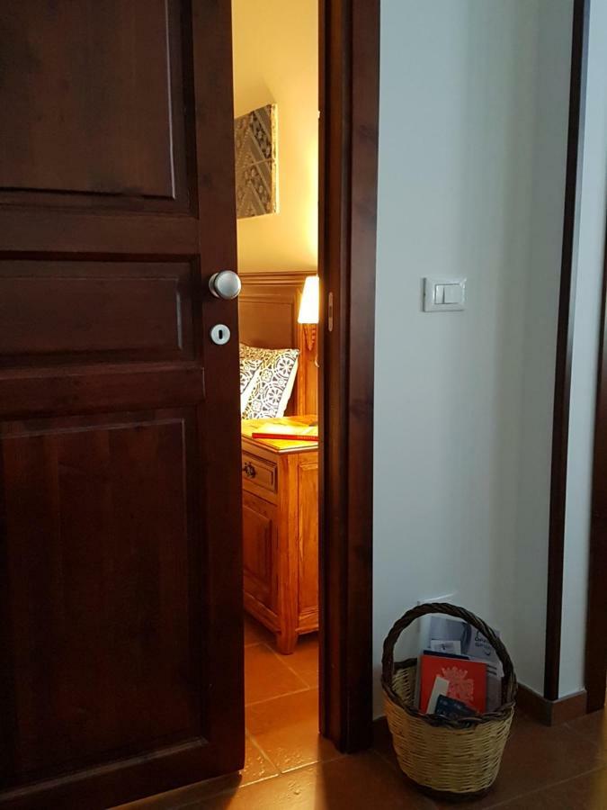 Casa Vacanze Villa D'Orleans Palermo Bagian luar foto