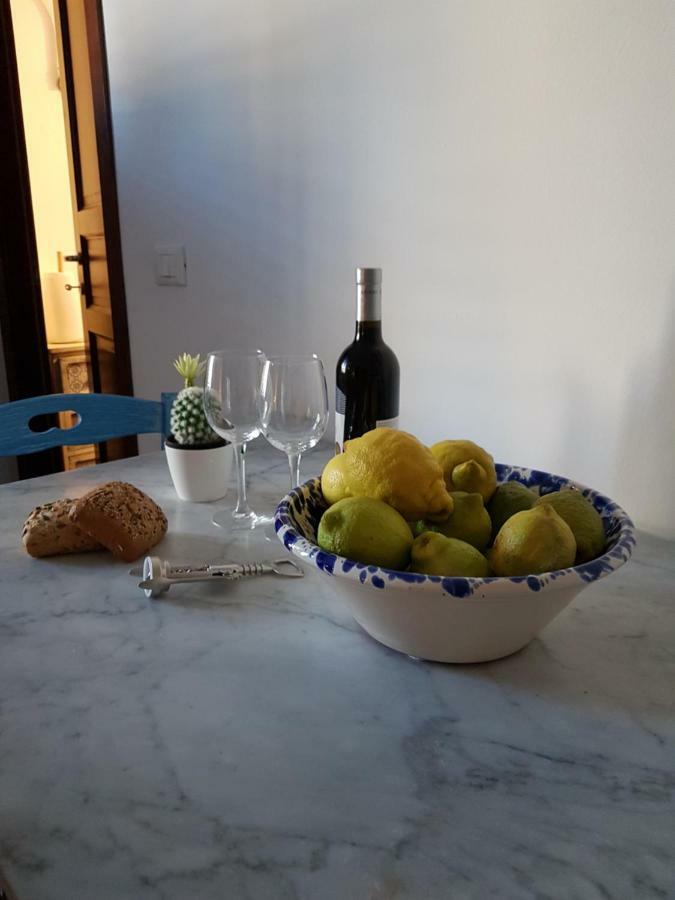Casa Vacanze Villa D'Orleans Palermo Bagian luar foto
