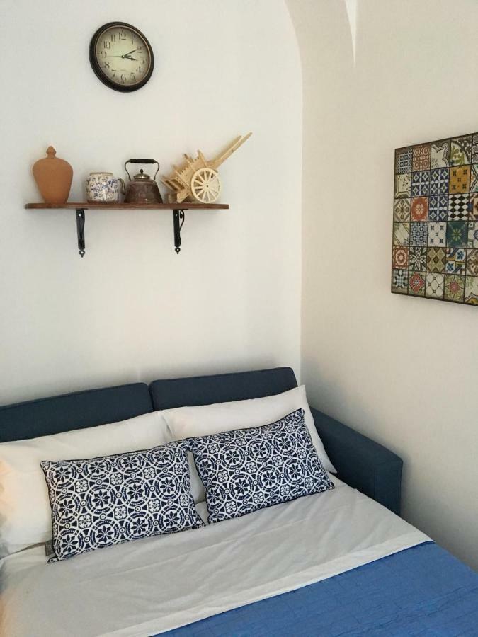 Casa Vacanze Villa D'Orleans Palermo Bagian luar foto
