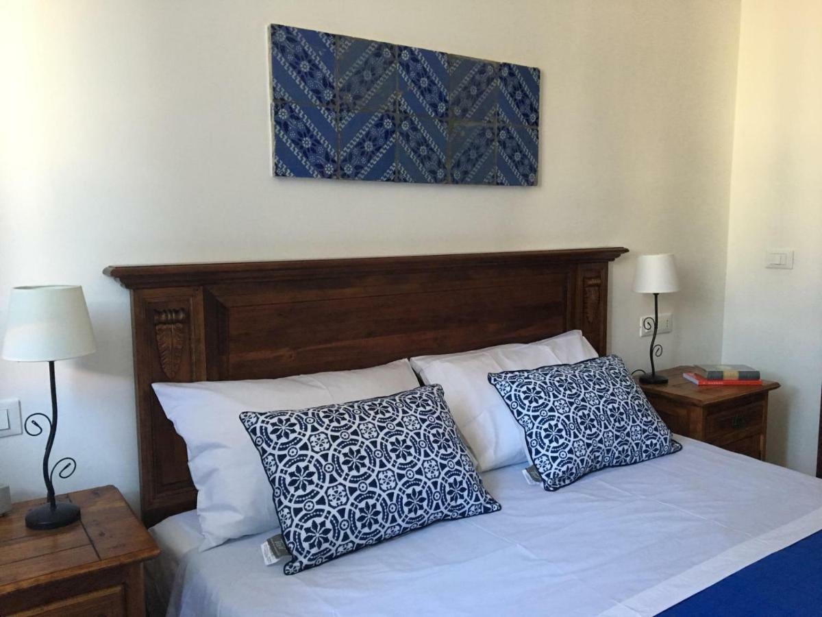 Casa Vacanze Villa D'Orleans Palermo Bagian luar foto