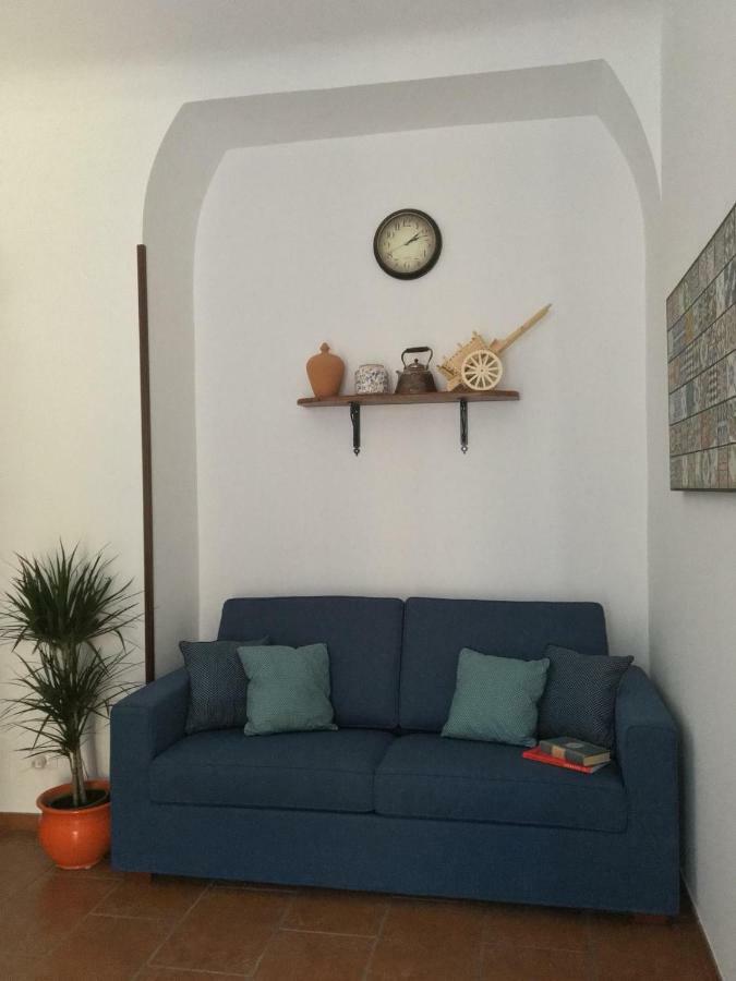 Casa Vacanze Villa D'Orleans Palermo Bagian luar foto
