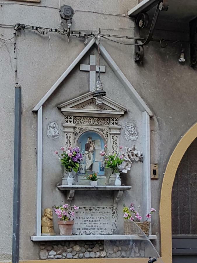 Casa Vacanze Villa D'Orleans Palermo Bagian luar foto