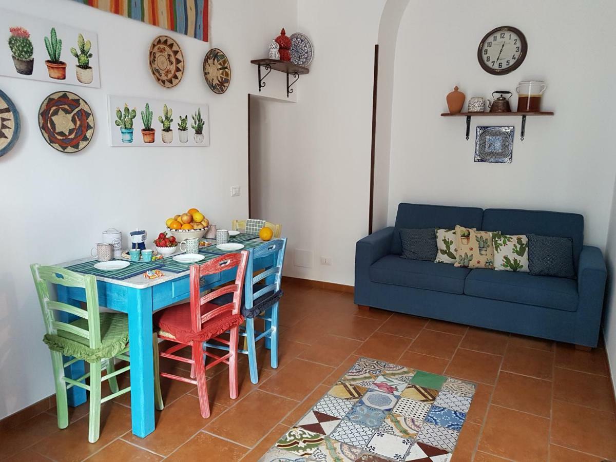 Casa Vacanze Villa D'Orleans Palermo Bagian luar foto